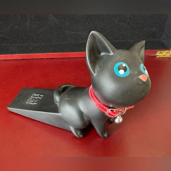Black Cat Figurine with Red Collar door stopper - Picture 2 of 6